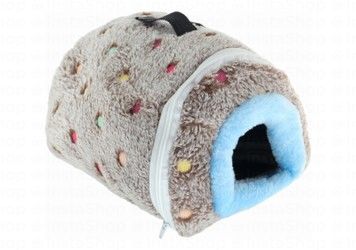 Pado Gray Polka Dot Print Cave Shaped Rodent Bed (20x15x15cm)